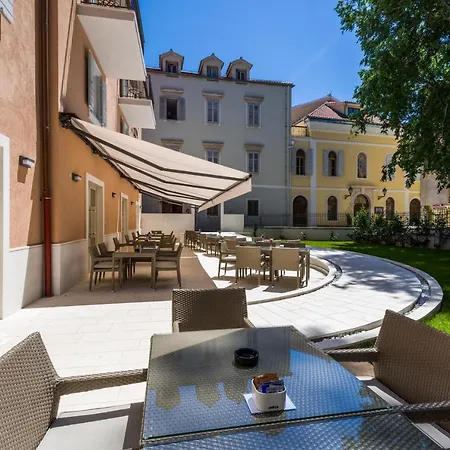 Calma Luxury 4* Спліт