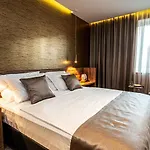 Calma Luxury Alojamento de Acomodação e Pequeno-almoço 4*