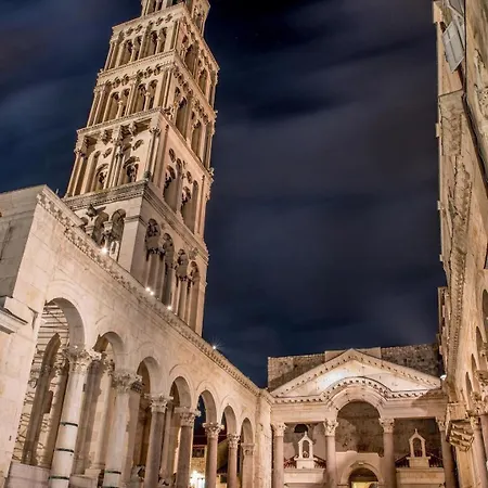 Calma Luxury 4* Σπλιτ