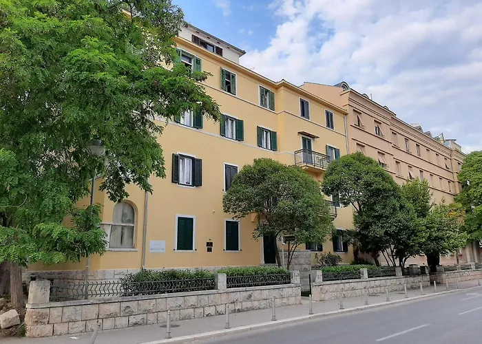 Calma Luxury Bed & Breakfast Split