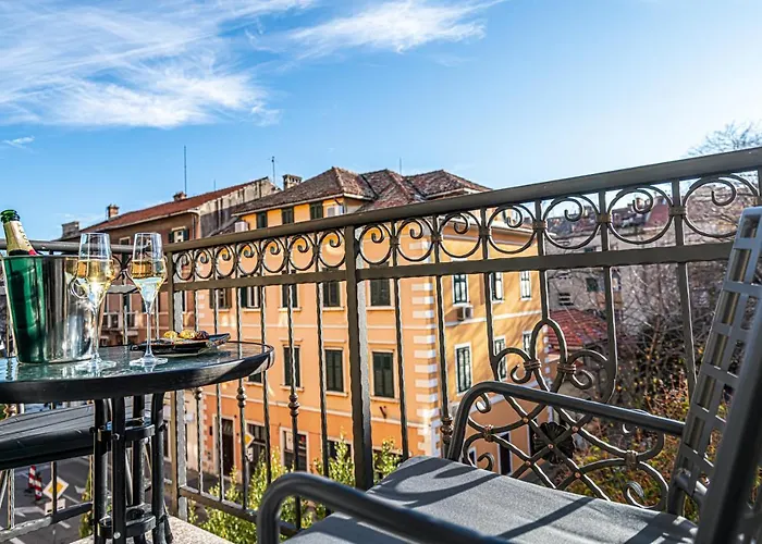 Bed & Breakfast Calma Luxury Split