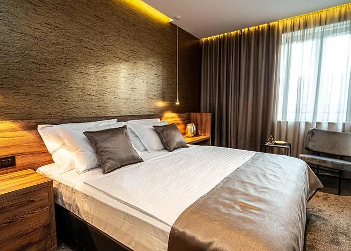 Calma Luxury Bed & Breakfast 4*