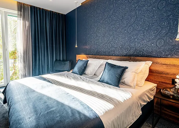 Calma Luxury Bed & Breakfast 4*