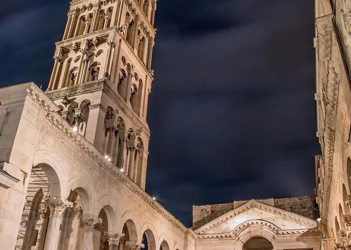 Calma Luxury 4* Split