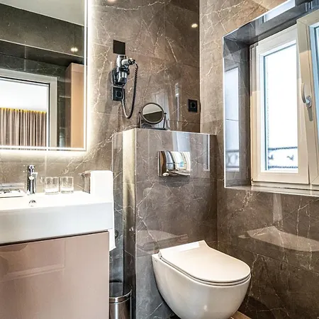 Calma Luxury سبليت