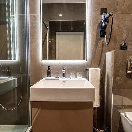 Calma Luxury 4* سبليت