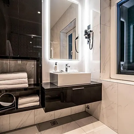 Calma Luxury 4*